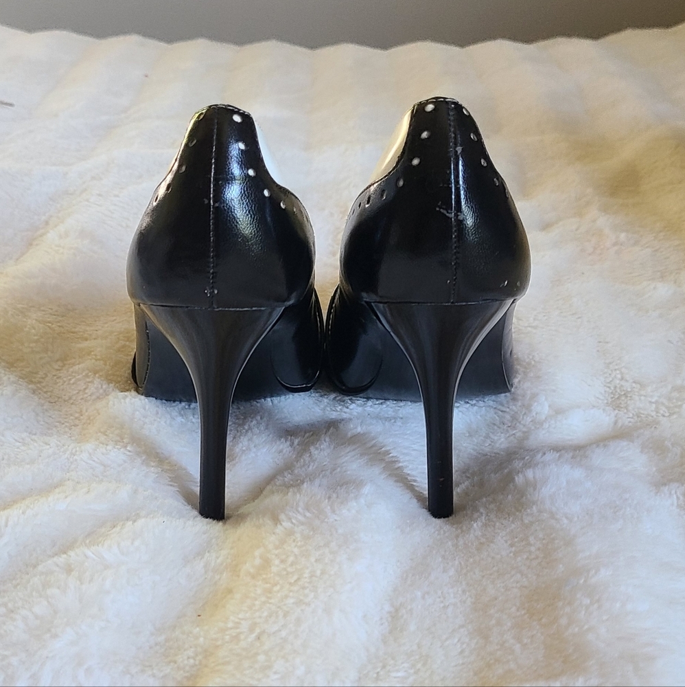 Vintage Fredericks of Hollywood Pumps - Picture 3 of 9